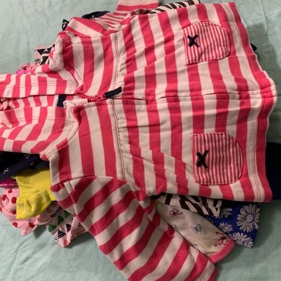 Baby Girl 6 months lot ~ 20 pieces - Picture 5 of 5